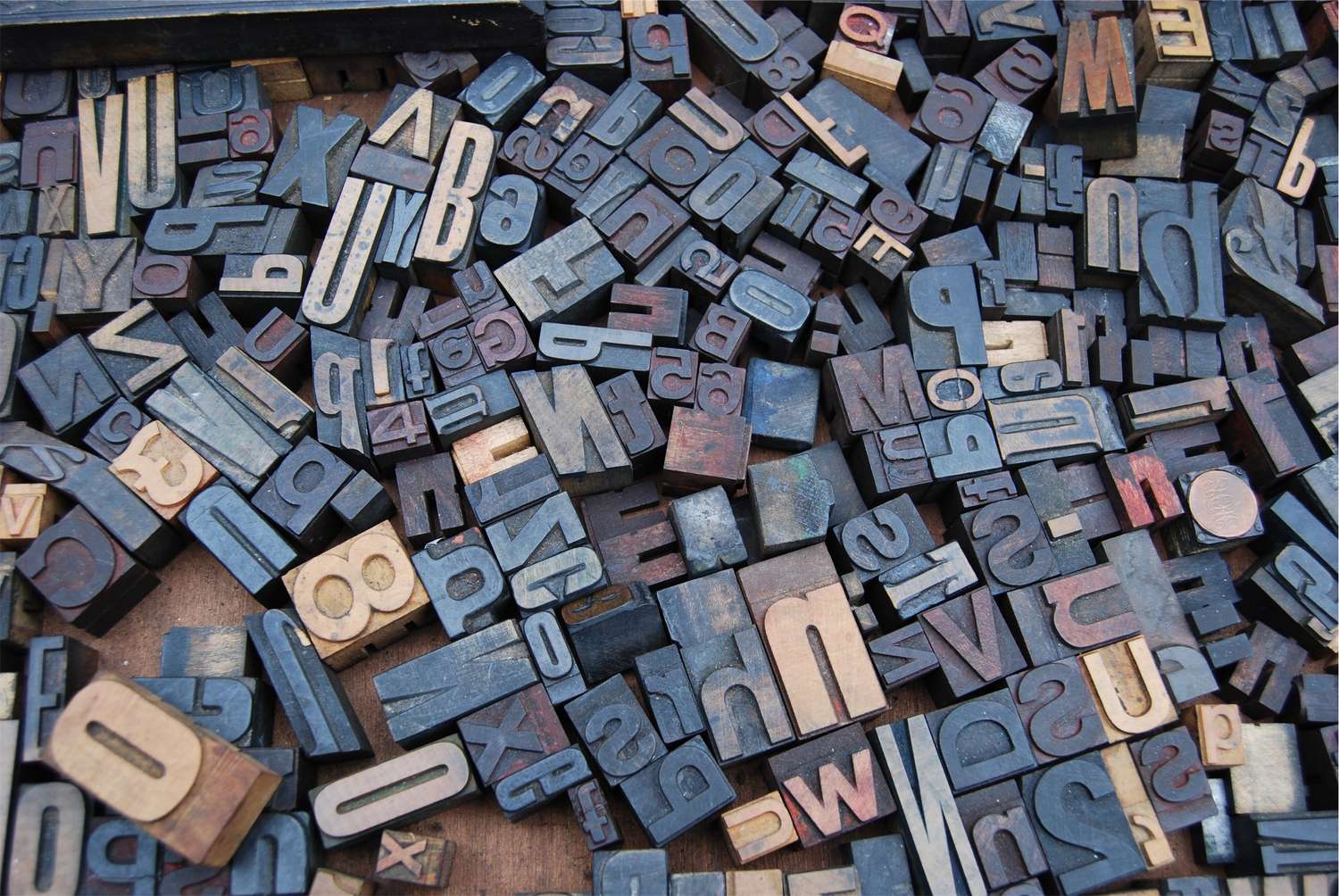 Letters for old-style typesetting